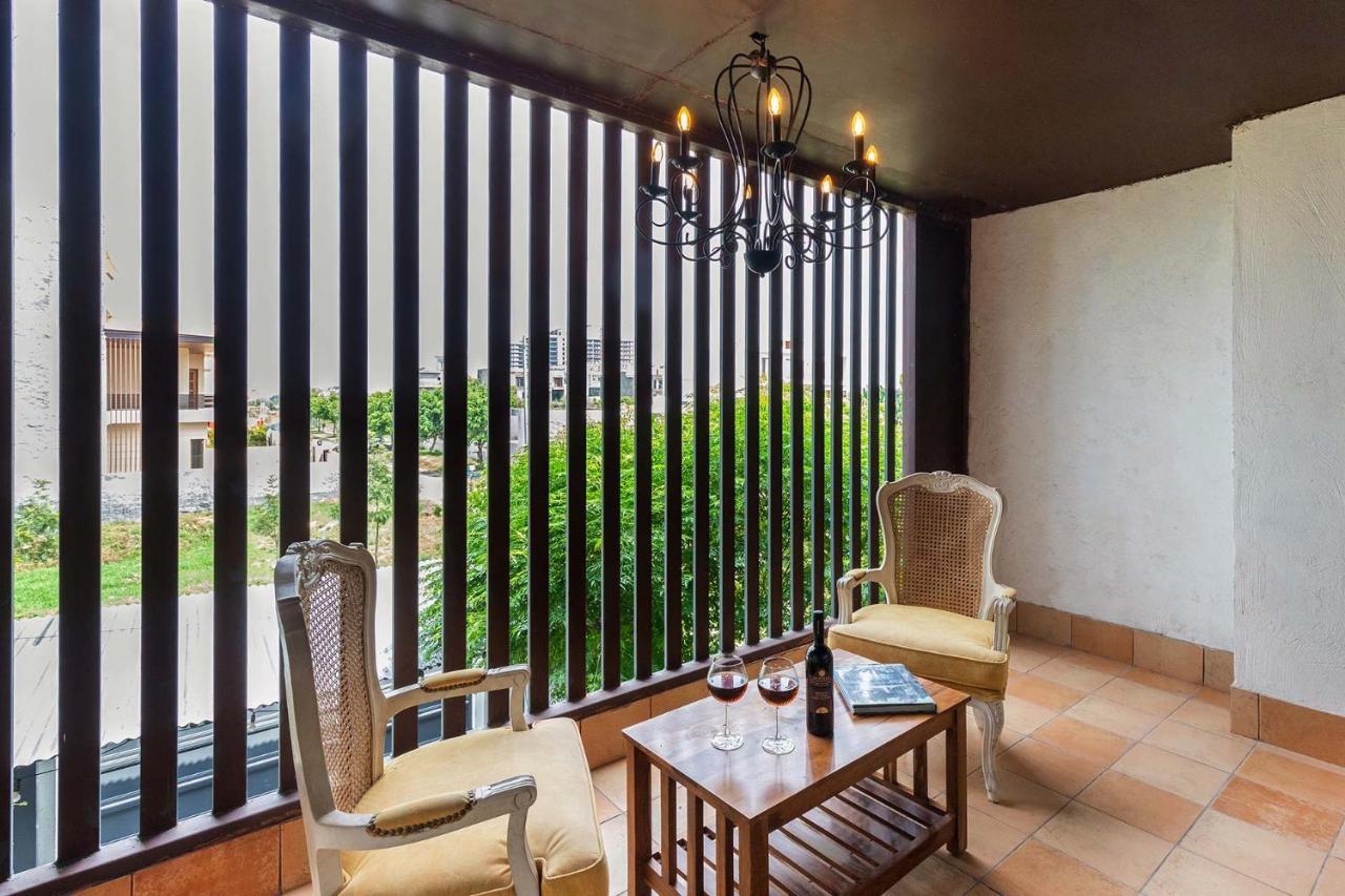 Stayvista'S The Barn House - Farm-View Villa With With Bonfire, Indoor Pool & Bar Chandigarh Exterior photo